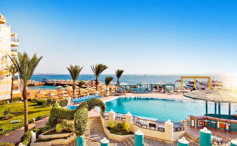 adults only/all inclusive